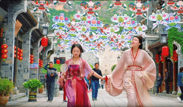 “漢服+”扮靚文旅經(jīng)濟